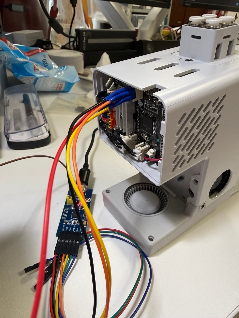 Стенд UART с модулем CP2102 и открытой платой головы